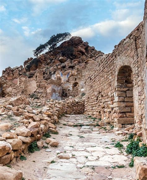  Fangcun Ancient Village, Seikkailu historiallisen arkkitehtuurin ja kiehtovan kansanperinteen keskellä!