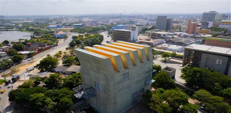  Museo de Arte Moderno de Barranquilla: Modernin taiteen helmi Kolumbian sydämessä!