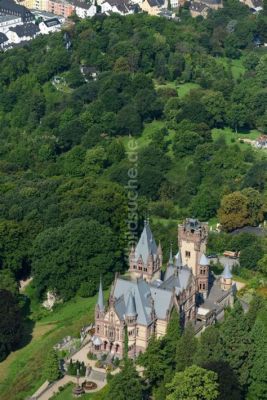 Schloss Drachenburg - Lohikäärmeiden Linna Saksassa!